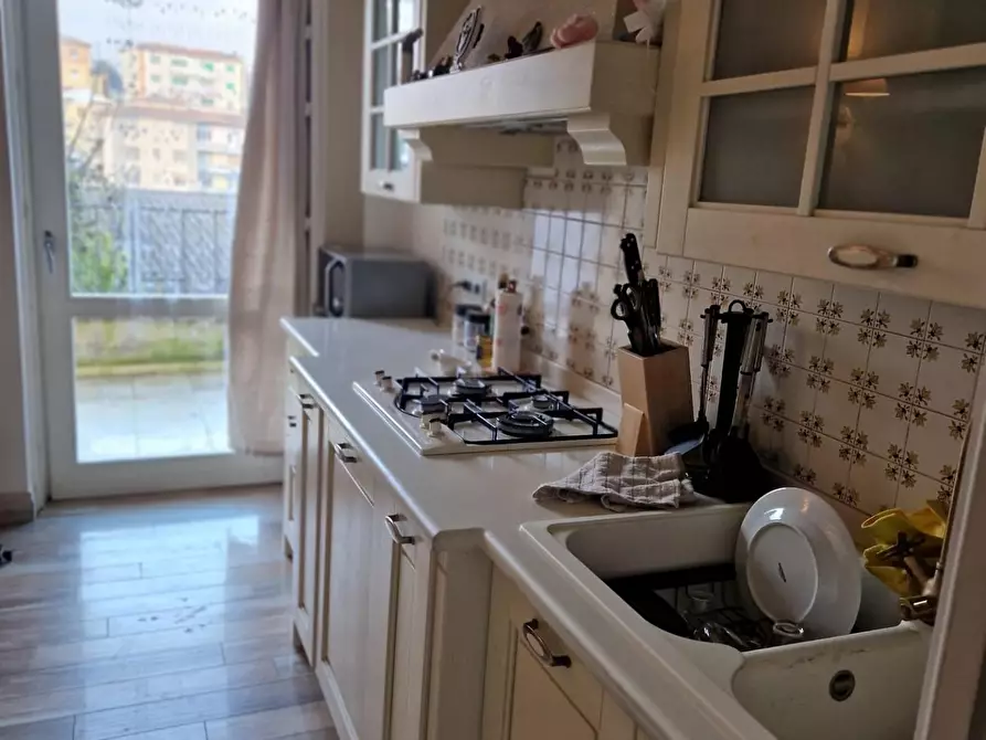 Immagine 2 di Appartamento in vendita  a Siena