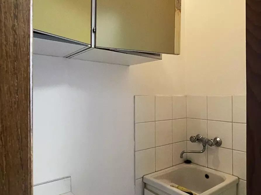 Immagine 80 di Palazzo in vendita  a Montopoli In Val D'arno