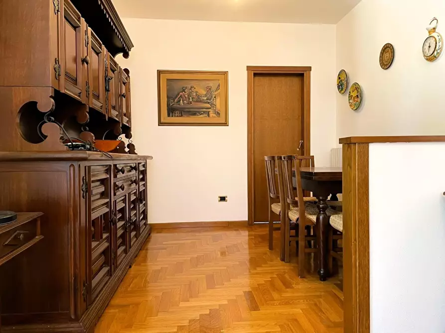 Immagine 70 di Palazzo in vendita  a Montopoli In Val D'arno