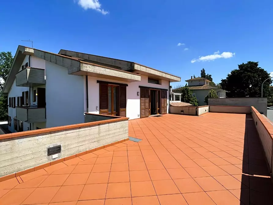 Immagine 2 di Palazzo in vendita  a Montopoli In Val D'arno