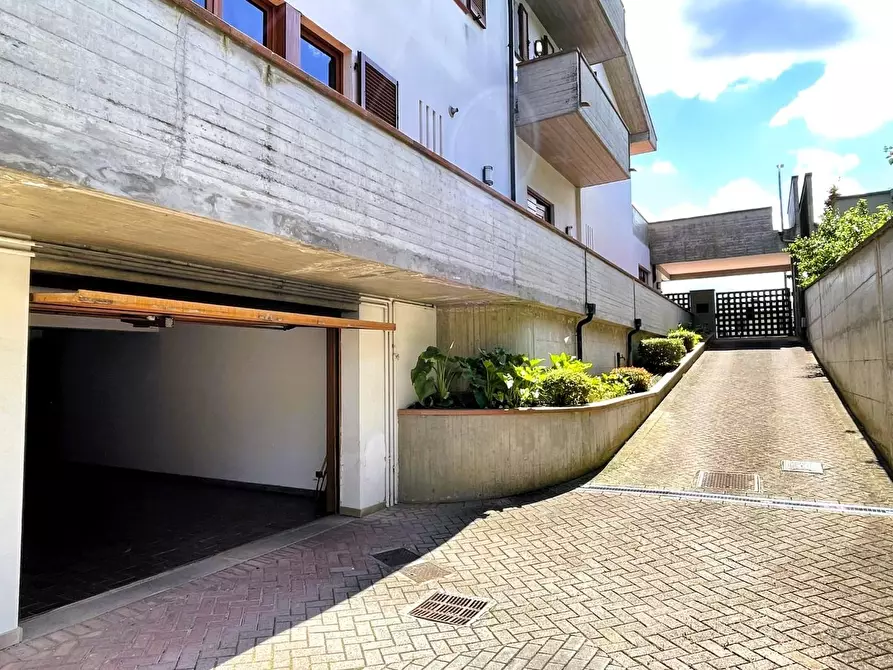 Immagine 90 di Palazzo in vendita  a Montopoli In Val D'arno