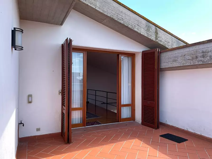 Immagine 36 di Palazzo in vendita  a Montopoli In Val D'arno