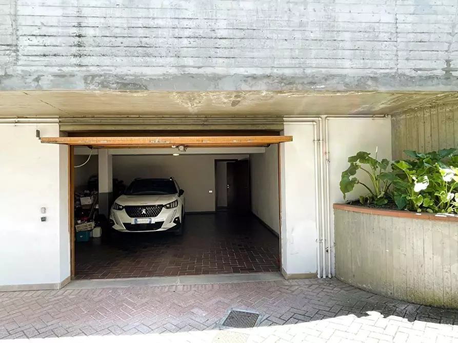 Immagine 91 di Palazzo in vendita  a Montopoli In Val D'arno