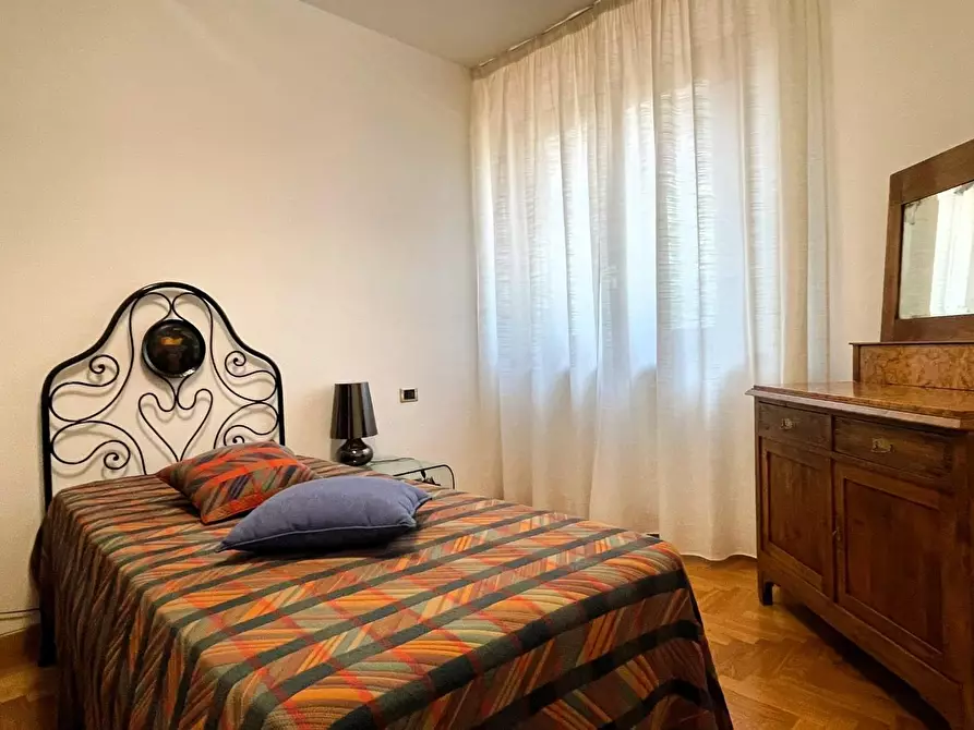 Immagine 72 di Palazzo in vendita  a Montopoli In Val D'arno