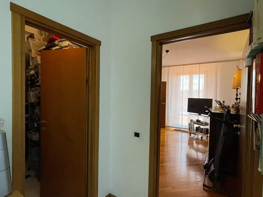 Immagine 57 di Palazzo in vendita  a Montopoli In Val D'arno