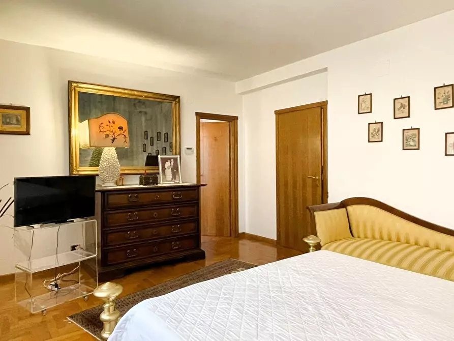 Immagine 30 di Palazzo in vendita  a Montopoli In Val D'arno