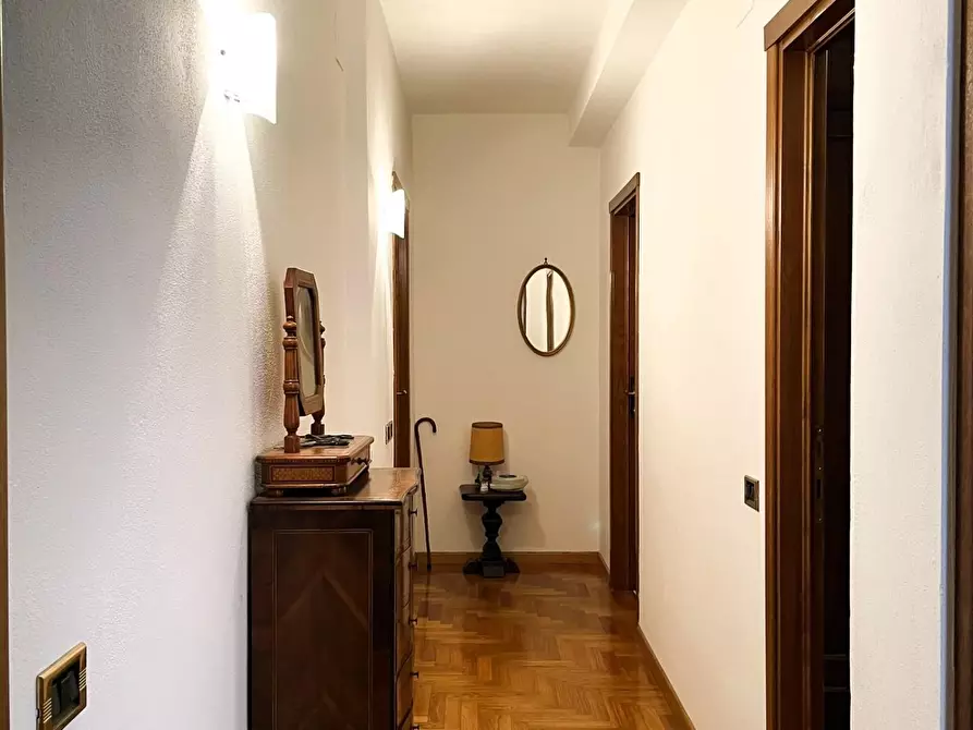 Immagine 77 di Palazzo in vendita  a Montopoli In Val D'arno