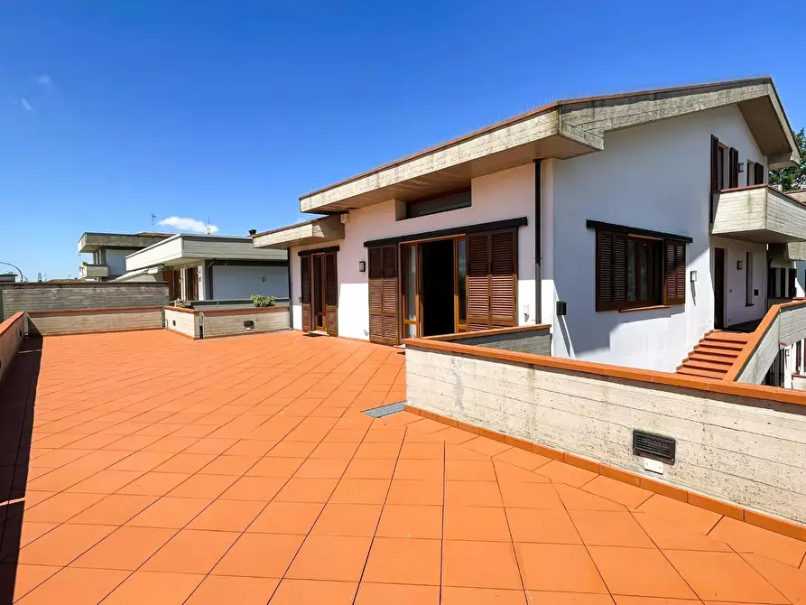 Immagine 14 di Palazzo in vendita  a Montopoli In Val D'arno