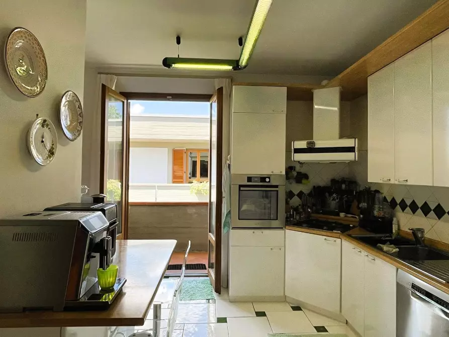 Immagine 59 di Palazzo in vendita  a Montopoli In Val D'arno