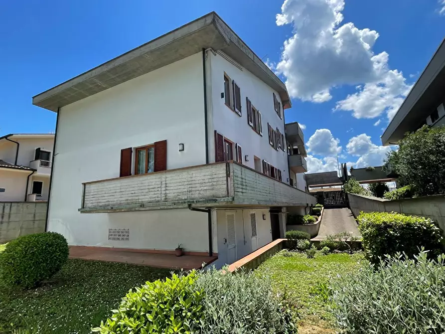 Immagine 99 di Palazzo in vendita  a Montopoli In Val D'arno