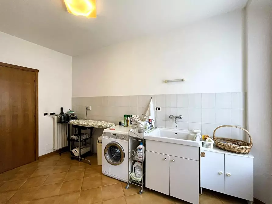 Immagine 65 di Palazzo in vendita  a Montopoli In Val D'arno