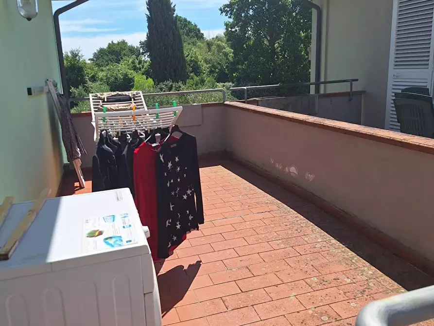 Immagine 36 di Villetta a schiera in vendita  a Lucca