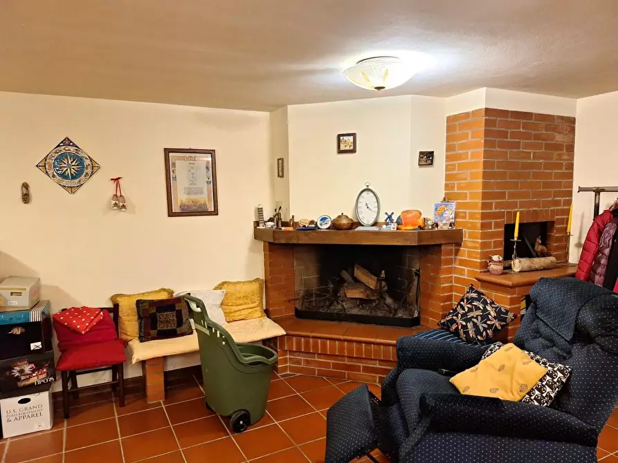 Immagine 38 di Villetta a schiera in vendita  a Lucca