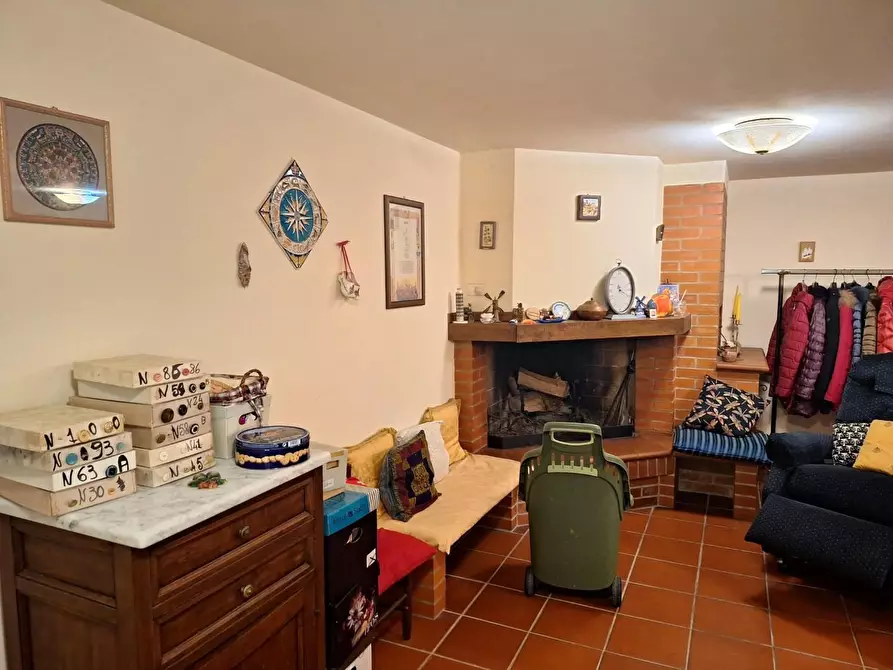 Immagine 40 di Villetta a schiera in vendita  a Lucca