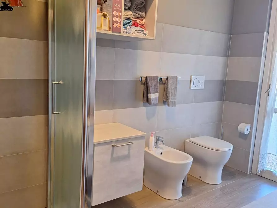 Immagine 29 di Villetta a schiera in vendita  a Lucca