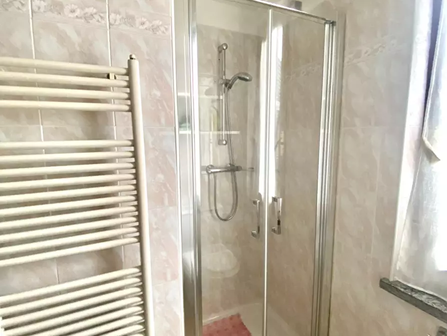 Immagine 10 di Appartamento in vendita  a Massa