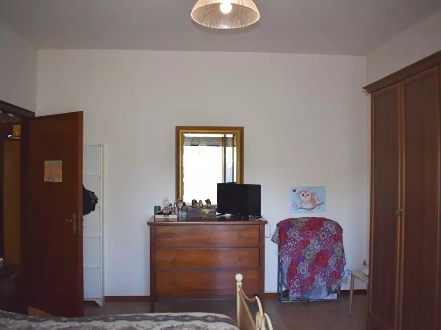 Immagine 15 di Appartamento in vendita  a Gambassi Terme