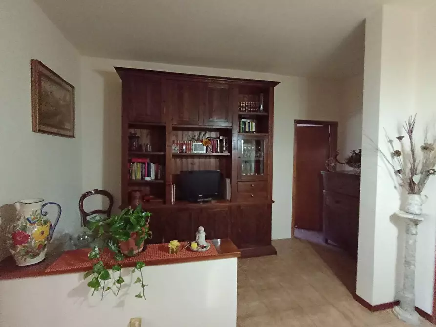 Immagine 9 di Appartamento in vendita  a Gambassi Terme