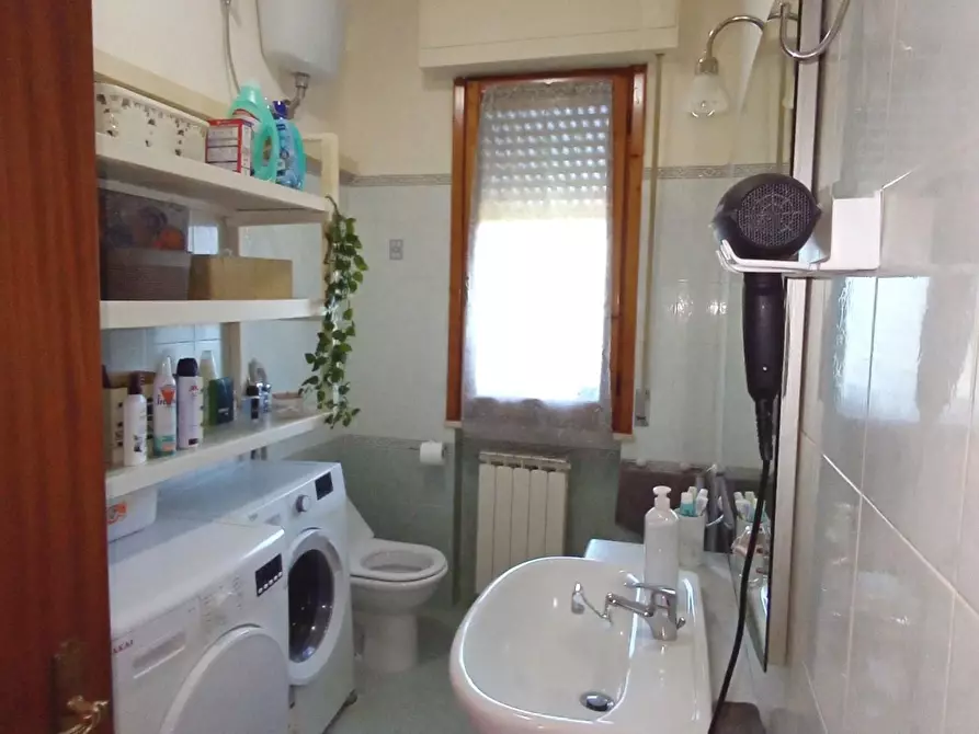 Immagine 18 di Appartamento in vendita  a Gambassi Terme