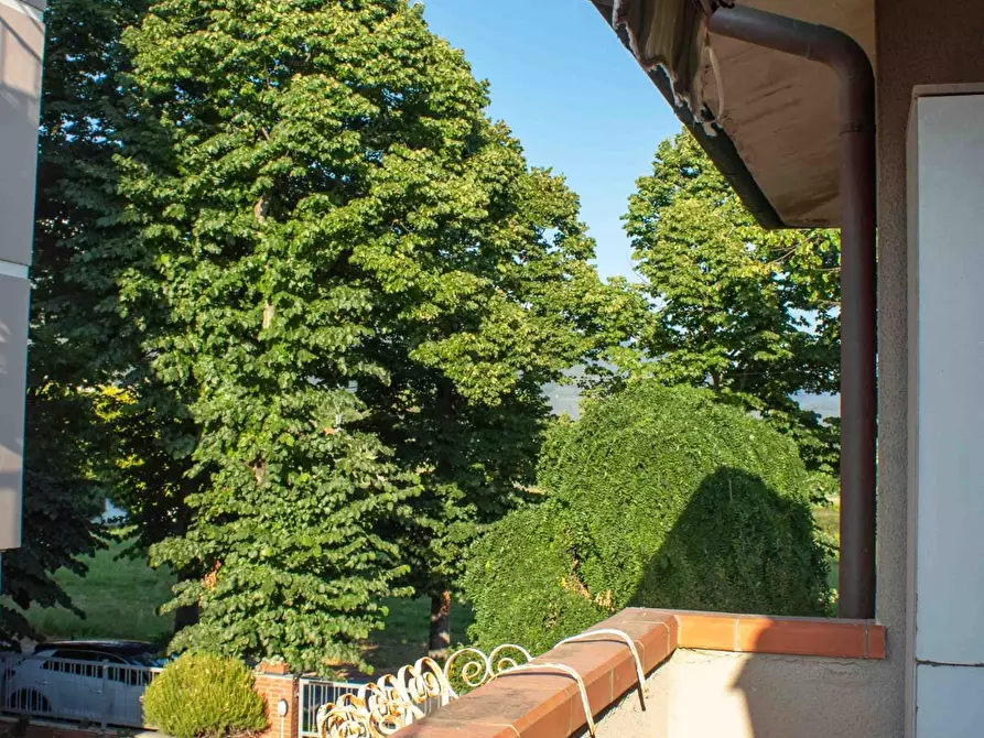 Immagine 11 di Villetta a schiera in vendita  a San Giuliano Terme