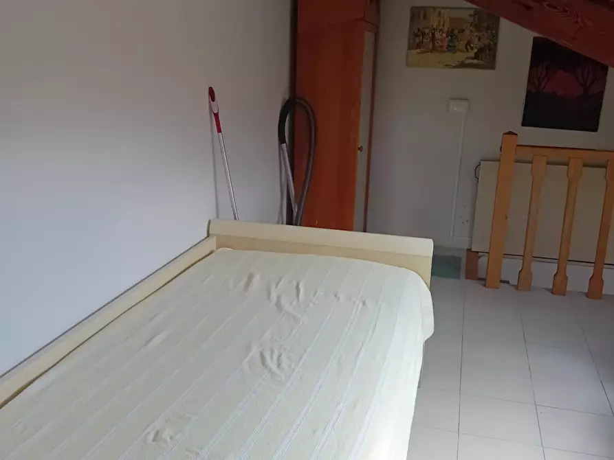 Immagine 25 di Appartamento in vendita  a Carmignano