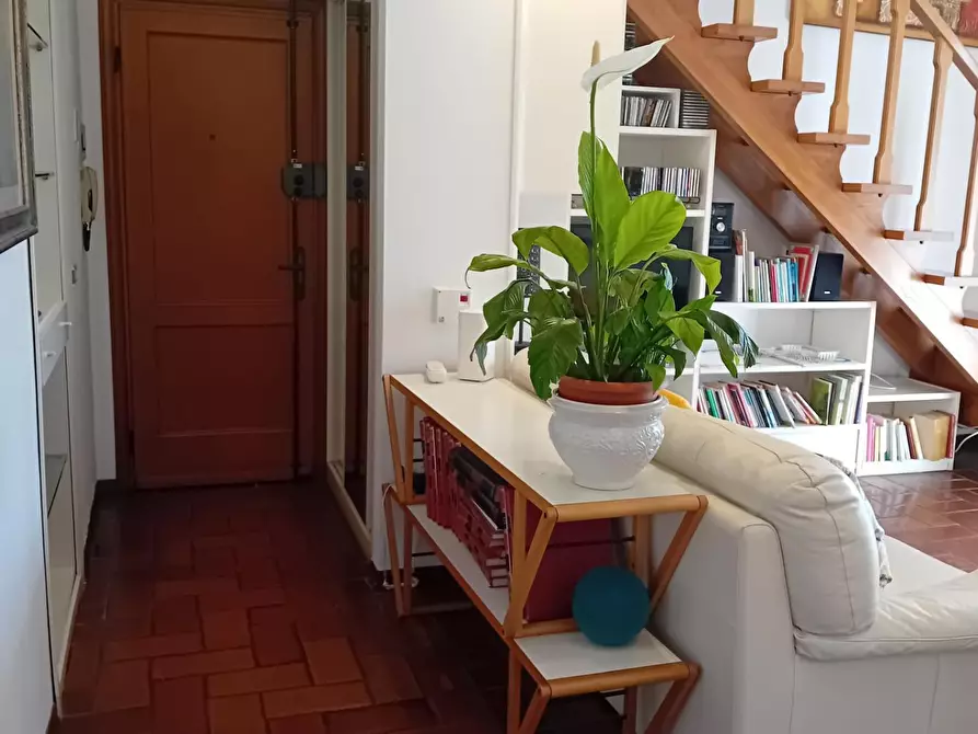 Immagine 18 di Appartamento in vendita  a Carmignano