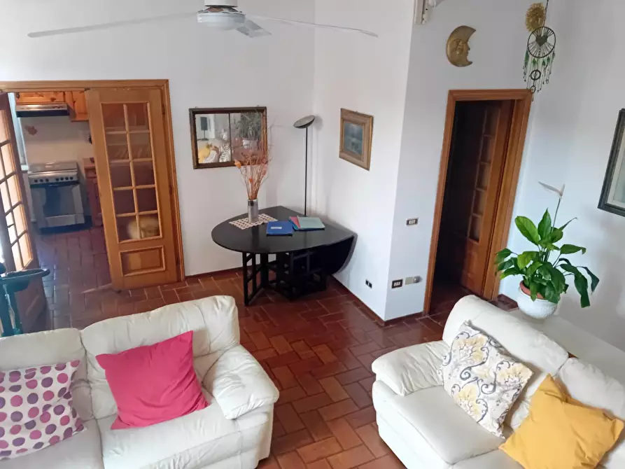 Immagine 20 di Appartamento in vendita  a Carmignano