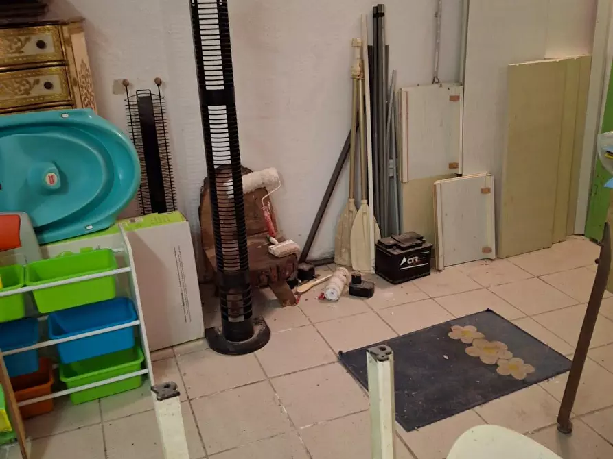 Immagine 27 di Appartamento in vendita  a Carmignano