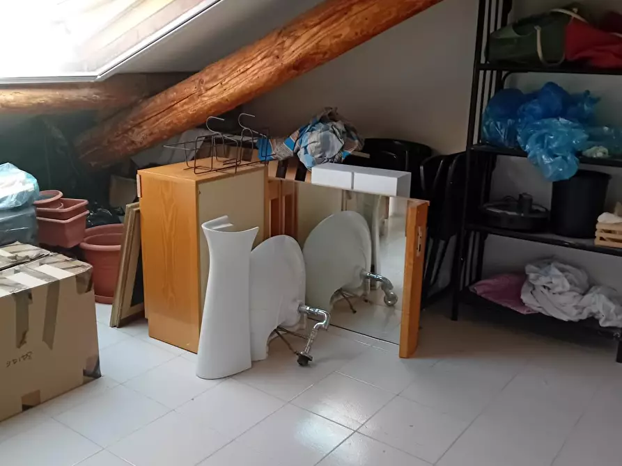 Immagine 22 di Appartamento in vendita  a Carmignano