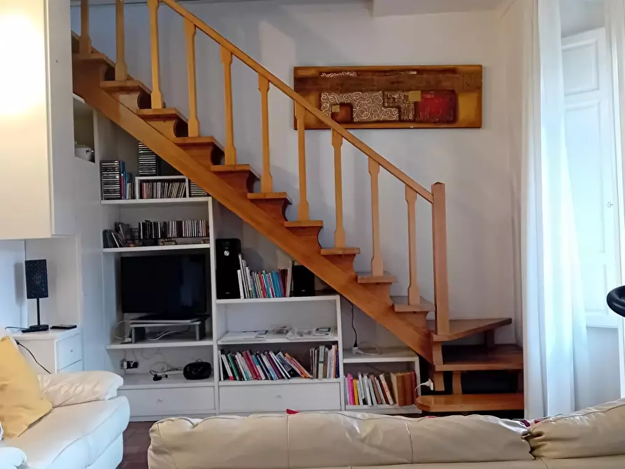 Immagine 3 di Appartamento in vendita  a Carmignano