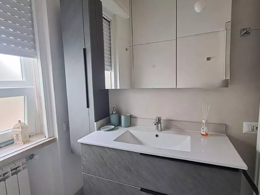 Immagine 23 di Appartamento in vendita  a Massa