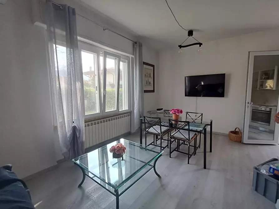 Immagine 16 di Appartamento in vendita  a Massa