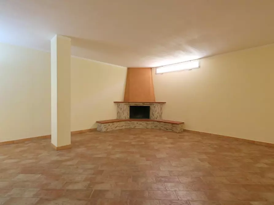 Immagine 30 di Villa in vendita  a San Giuliano Terme