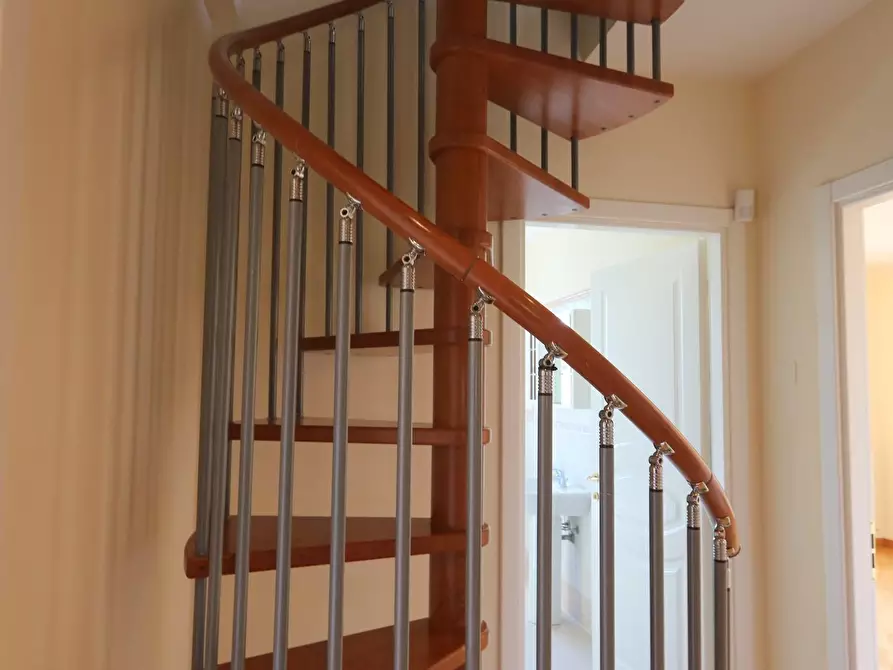 Immagine 19 di Villa in vendita  a San Giuliano Terme