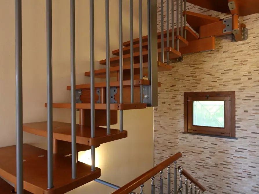 Immagine 10 di Villa in vendita  a San Giuliano Terme