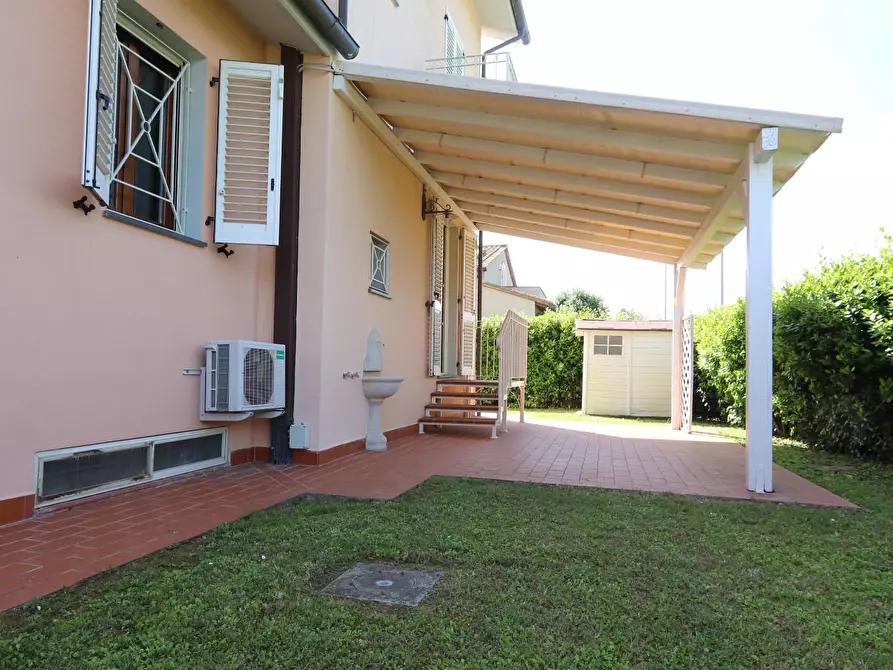 Immagine 32 di Villa in vendita  a San Giuliano Terme