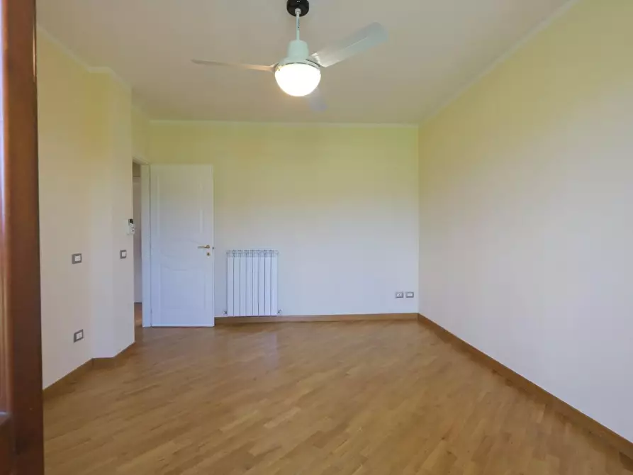 Immagine 14 di Villa in vendita  a San Giuliano Terme