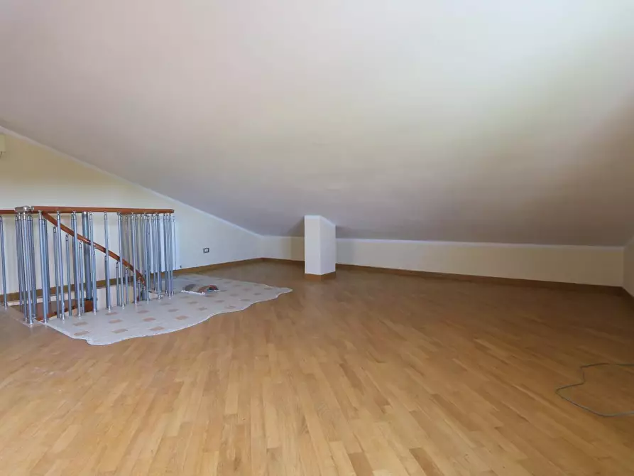 Immagine 22 di Villa in vendita  a San Giuliano Terme