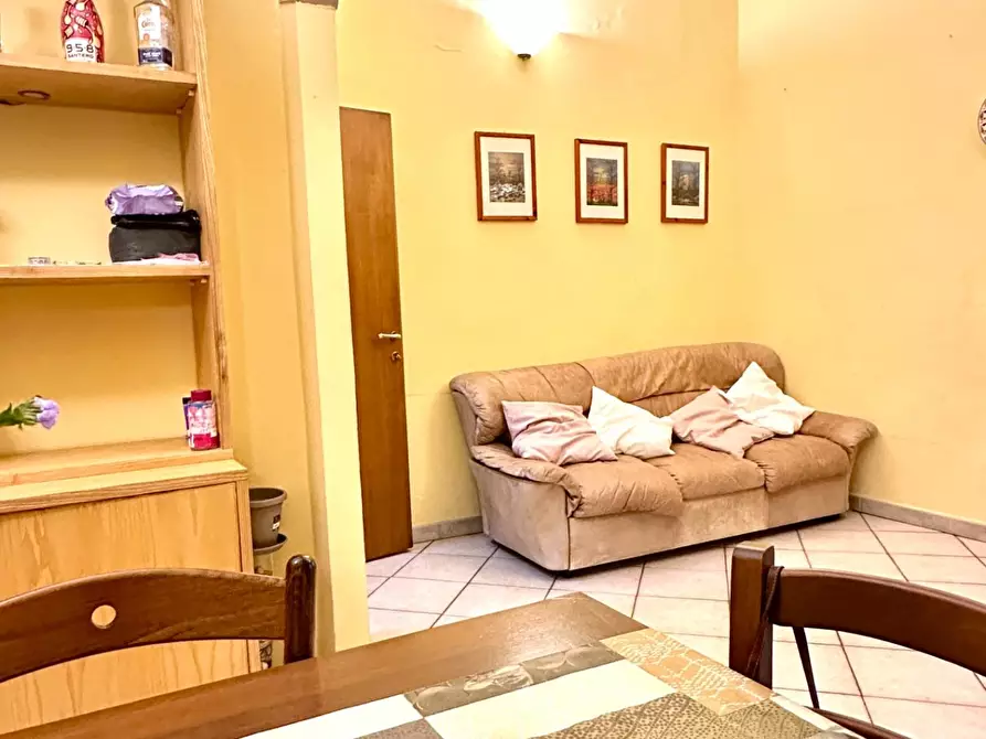 Immagine 9 di Appartamento in vendita  a Siena