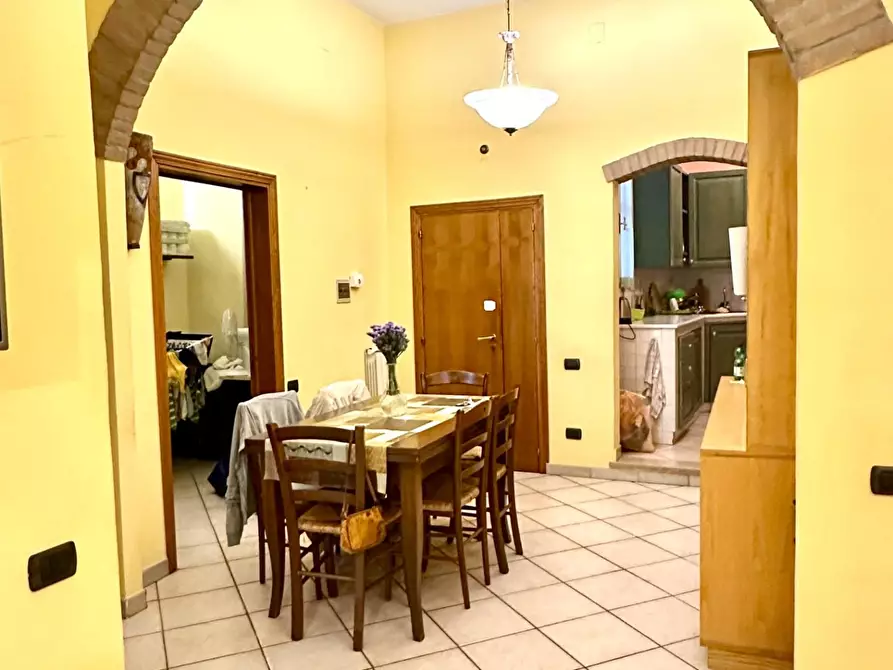 Immagine 18 di Appartamento in vendita  a Siena