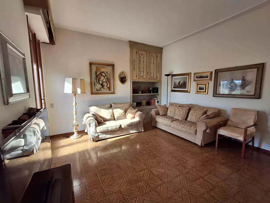 Immagine 2 di Appartamento in vendita  a Vinci