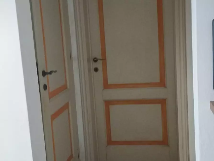 Immagine 18 di Casa colonica in vendita  a Cascina