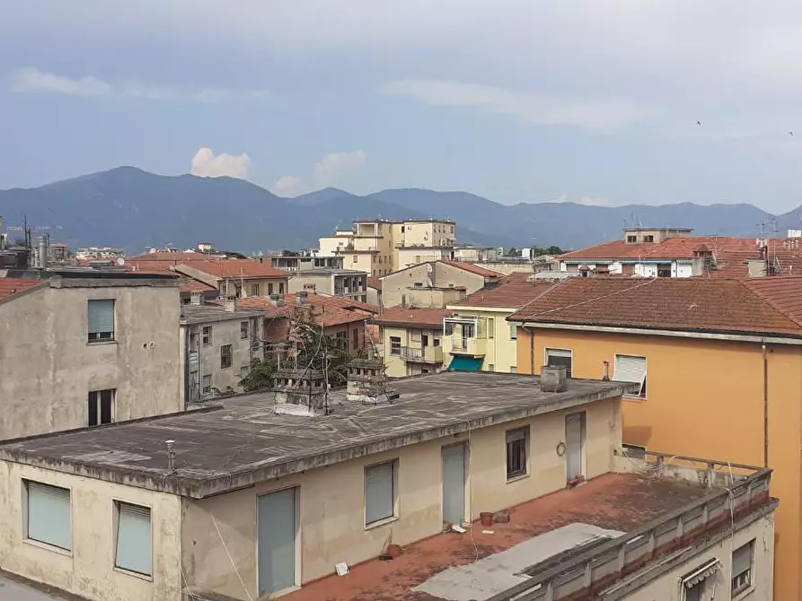 Immagine 17 di Mansarda in vendita  a Pisa