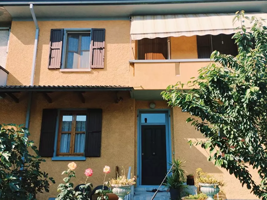 Immagine 37 di Villetta a schiera in vendita  a Reggio Nell'emilia