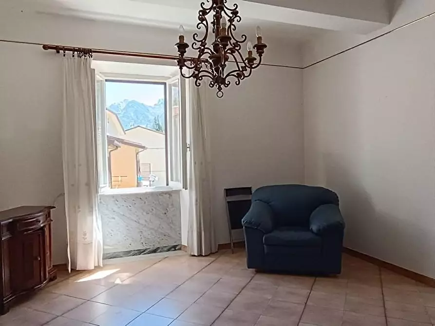 casa semindipendente in vendita a Carrara in zona Codena