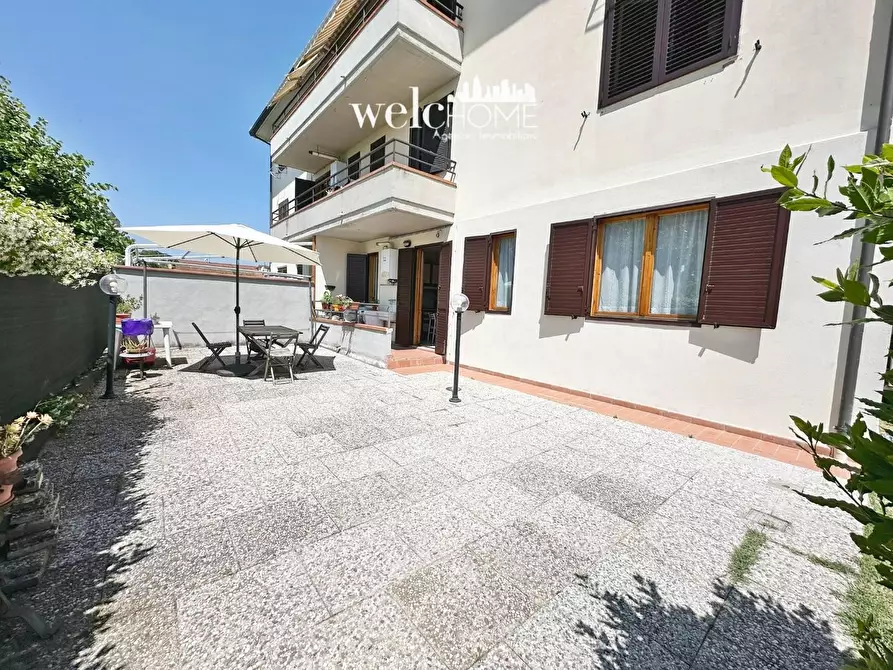 Immagine 20 di Appartamento in vendita  a Campi Bisenzio