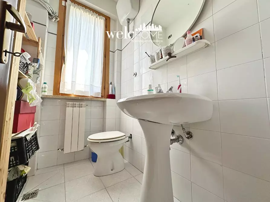 Immagine 17 di Appartamento in vendita  a Campi Bisenzio