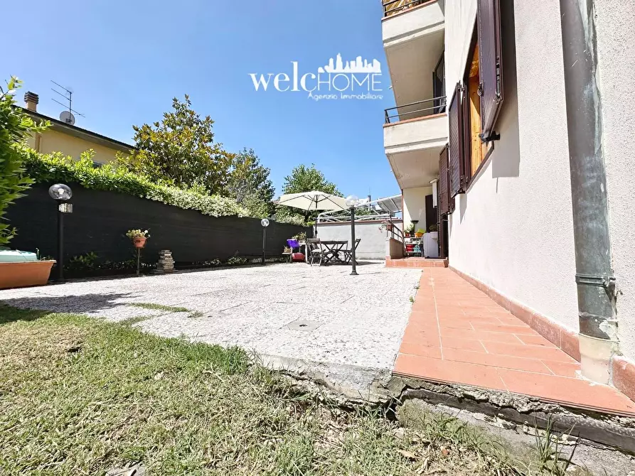 Immagine 2 di Appartamento in vendita  a Campi Bisenzio