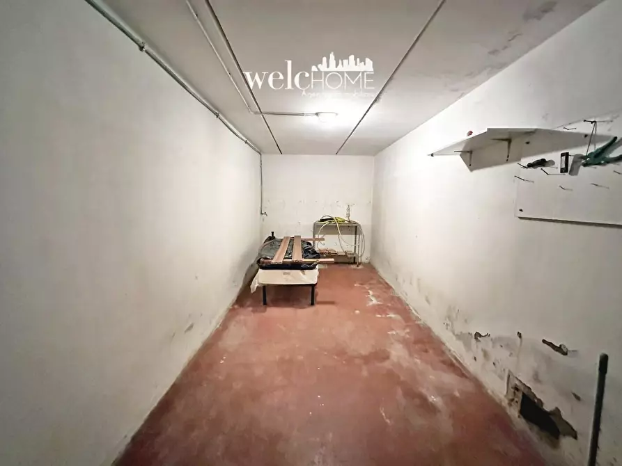 Immagine 36 di Appartamento in vendita  a Campi Bisenzio