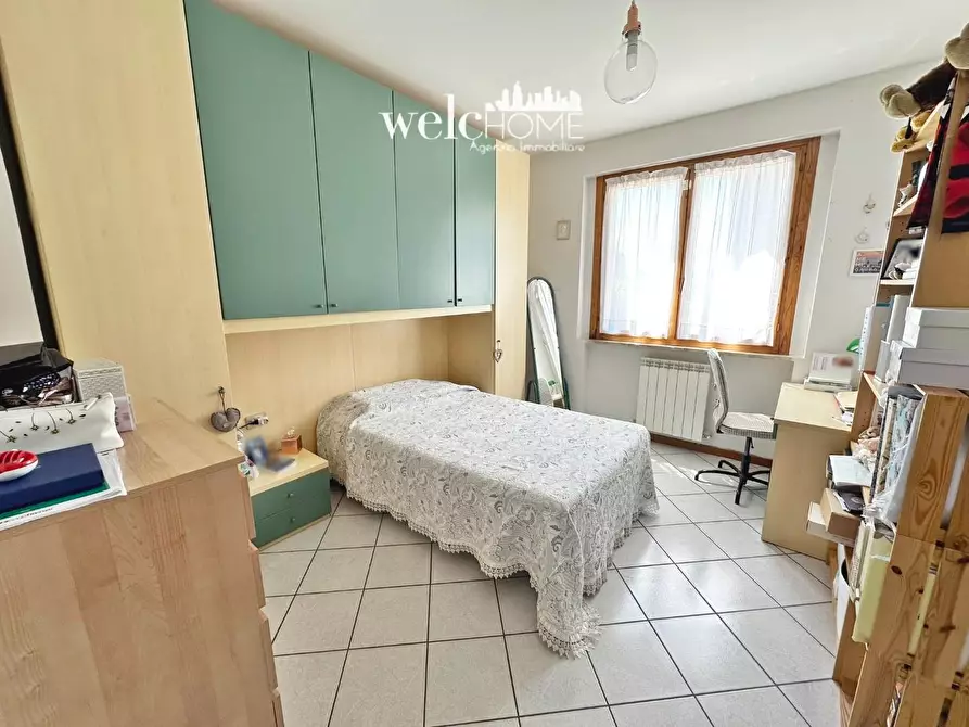 Immagine 13 di Appartamento in vendita  a Campi Bisenzio